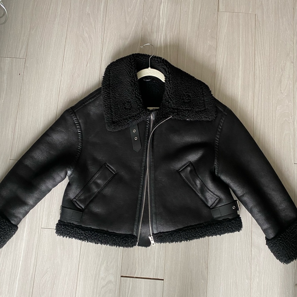 Zara Sherpa black jacket, size S
